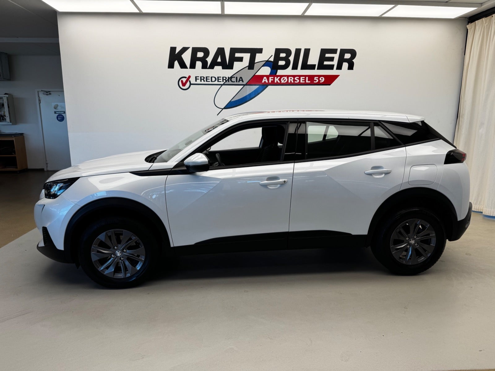 Billede af Peugeot 2008 1,2 PureTech 130 Platin EAT8