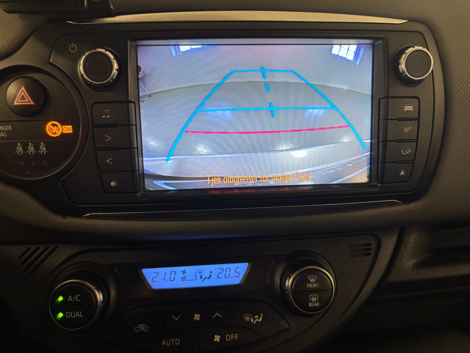 Toyota Yaris Hybrid H2 e-CVT