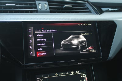 Audi e-tron Black Edition S-line quattro