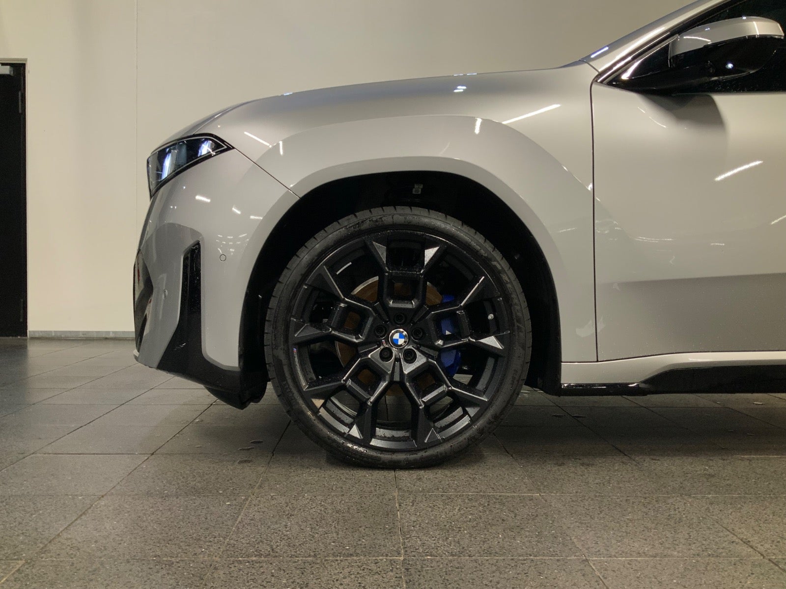 BMW iX3 (6/8)