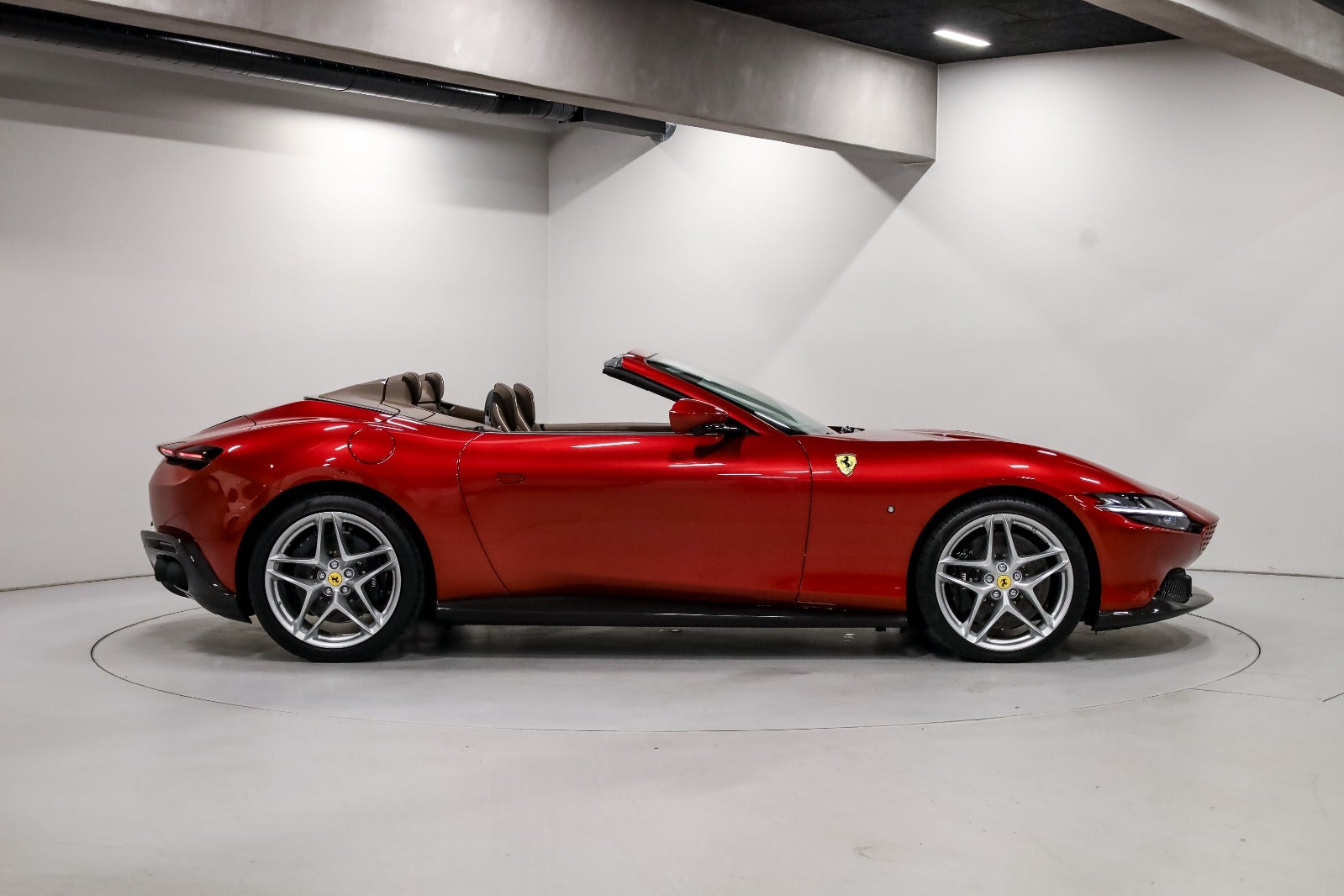 Ferrari Roma 3,9 Spider DCT