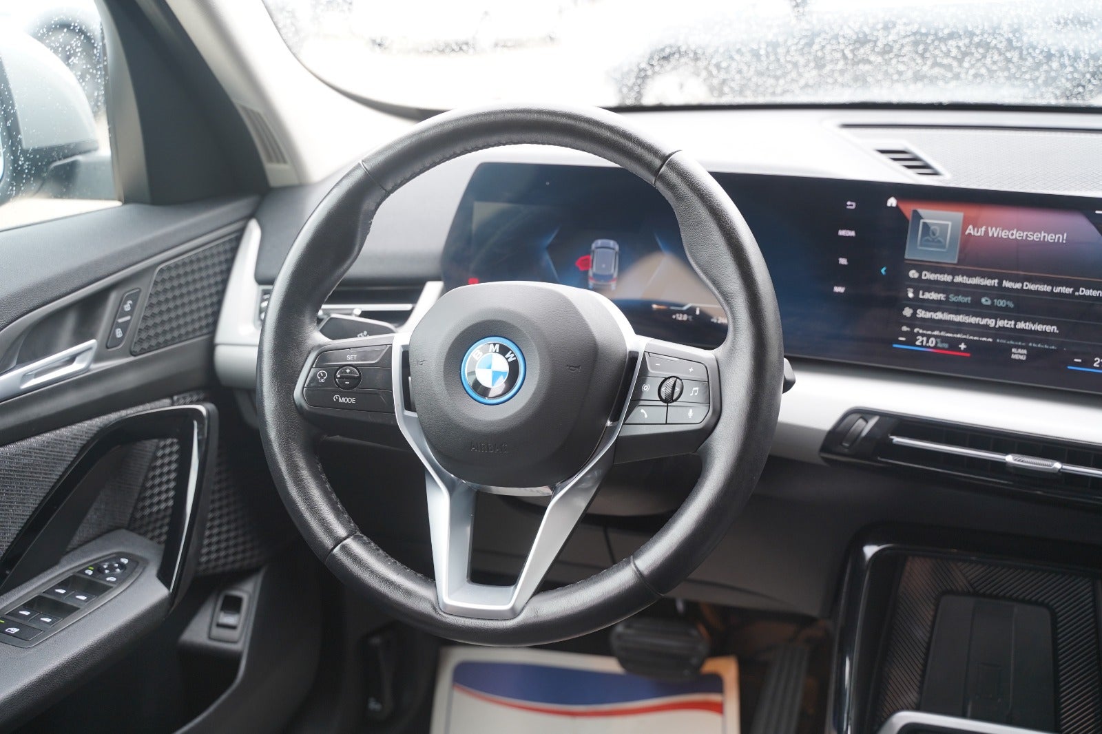 Billede af BMW iX1 xDrive30