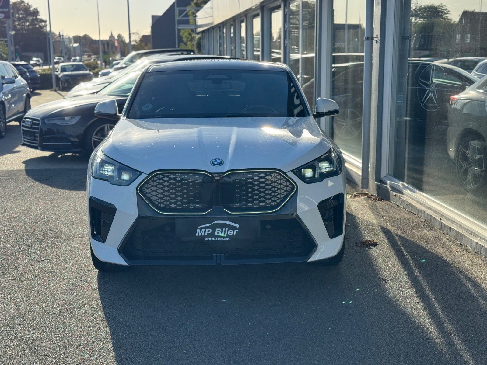 Billede af BMW iX2  xDrive30 M-Sport Premium