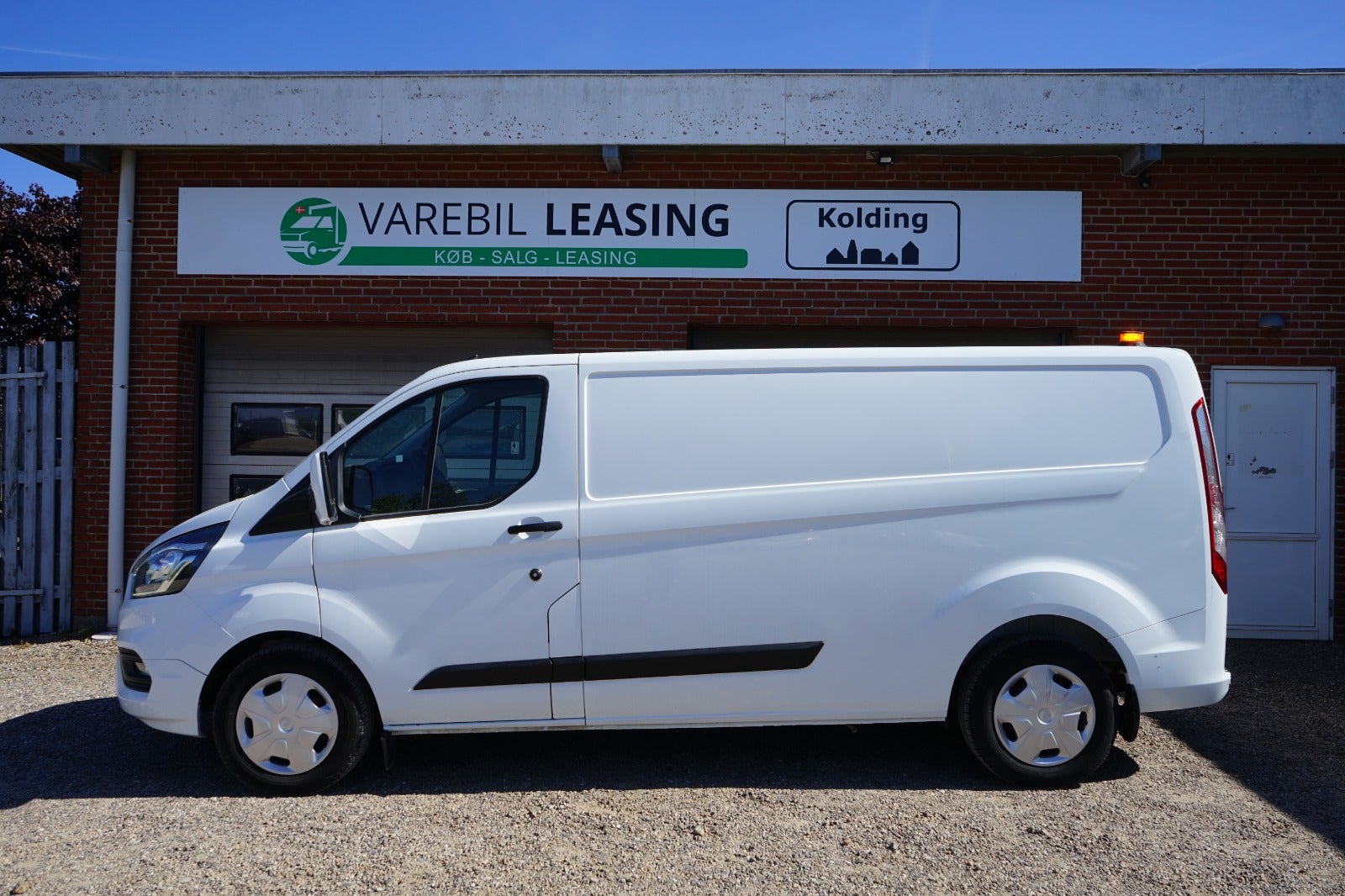 Billede af Ford Transit Custom 300L 2,0 TDCi 130 Trend aut.