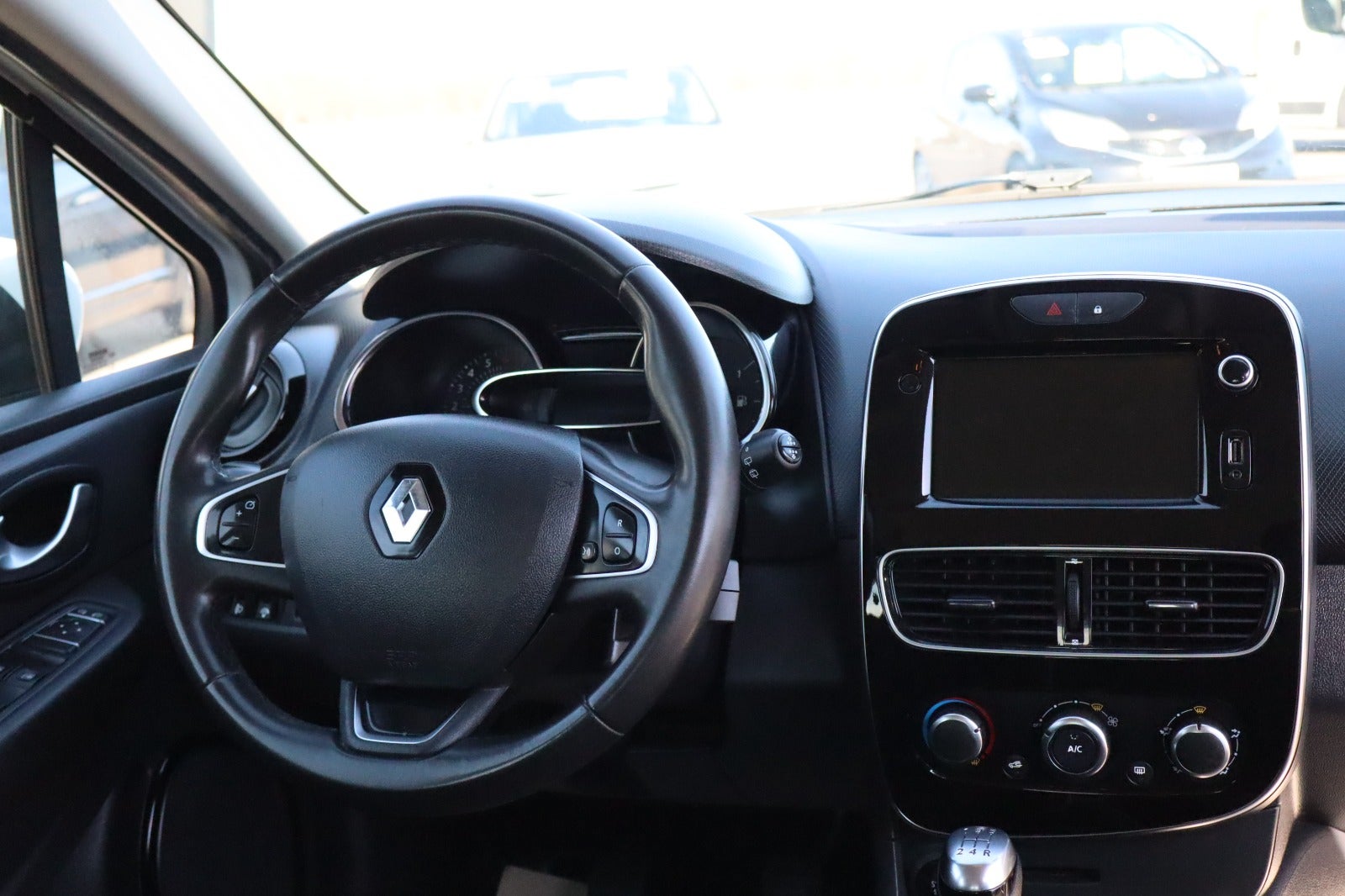 Billede af Renault Clio IV 0,9 TCe 90 Limited Sport Tourer