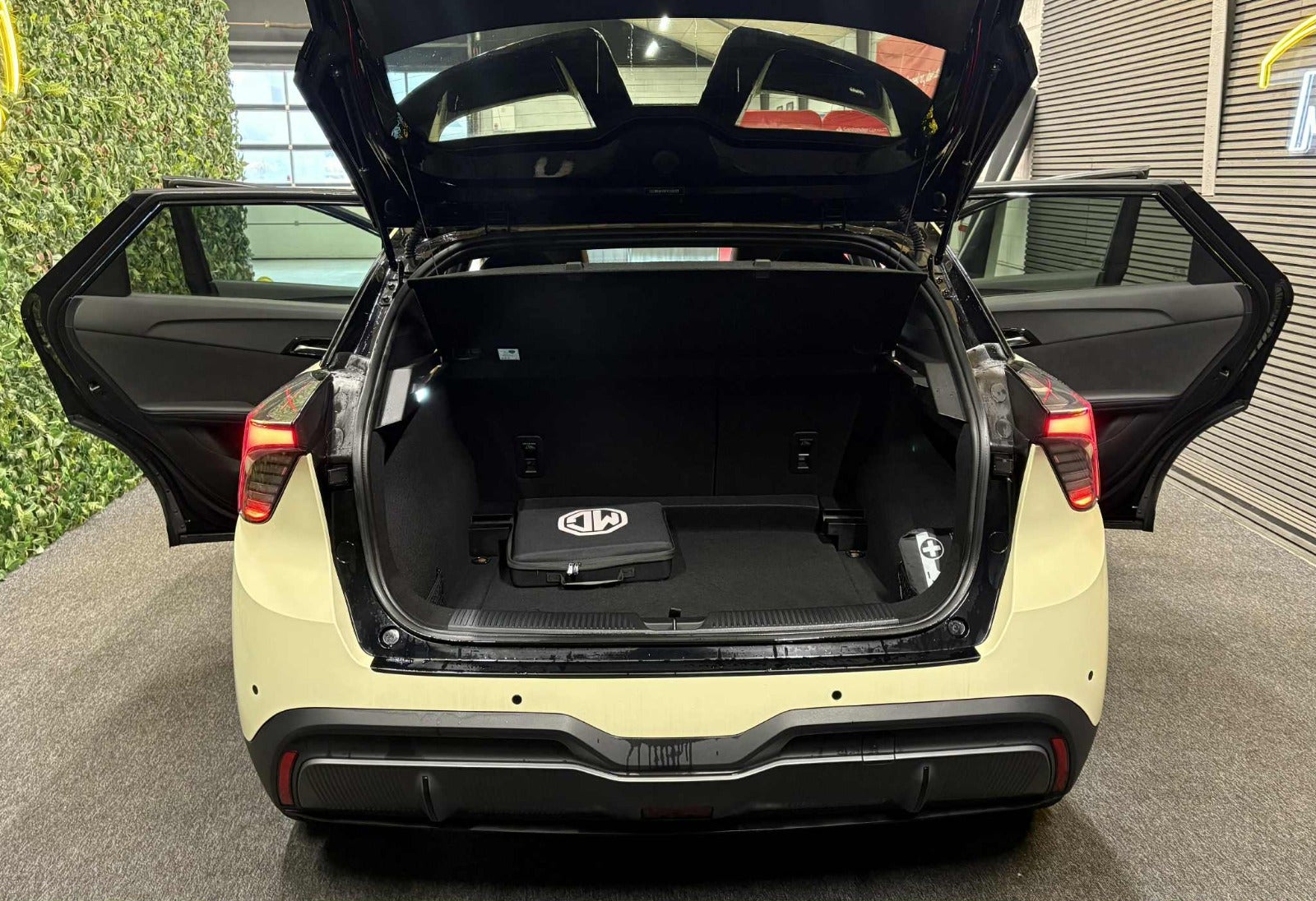 Billede af MG 4 64 Luxury