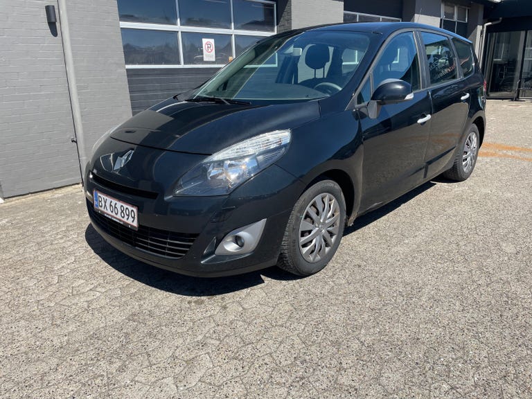 Renault Grand Scenic III dCi 130 Dynamique 7prs