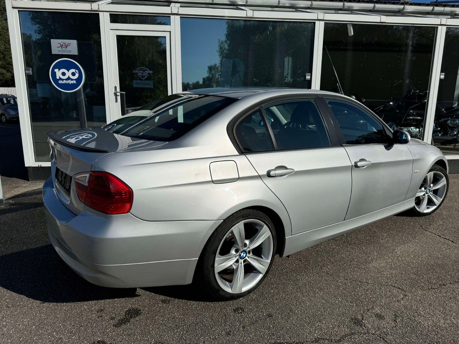 BMW 318i 2006