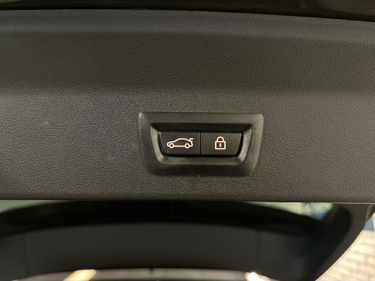 BMW iX3 Charged Plus billede 21