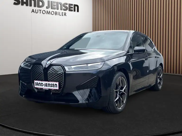 BMW iX xDrive50 Supercharged