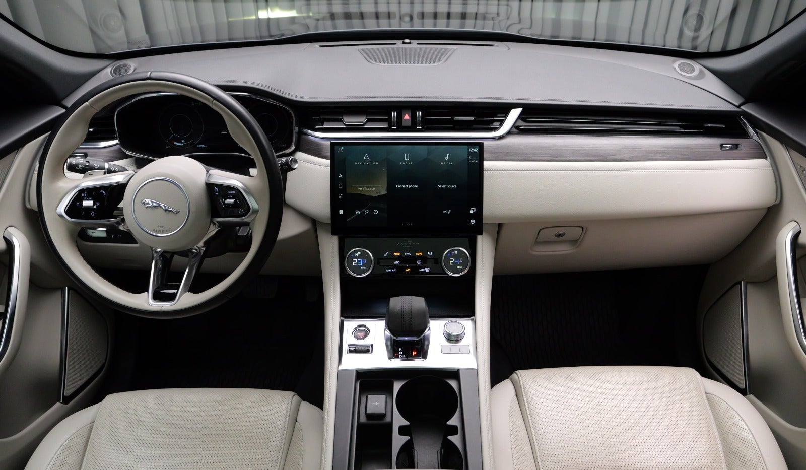 Jaguar F-Pace P400e S aut.