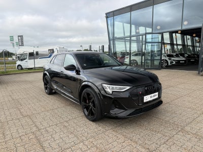 Audi e-tron S quattro