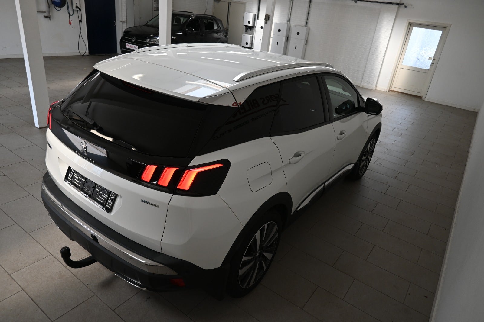 Peugeot 3008 Hybrid Allure LTD EAT8