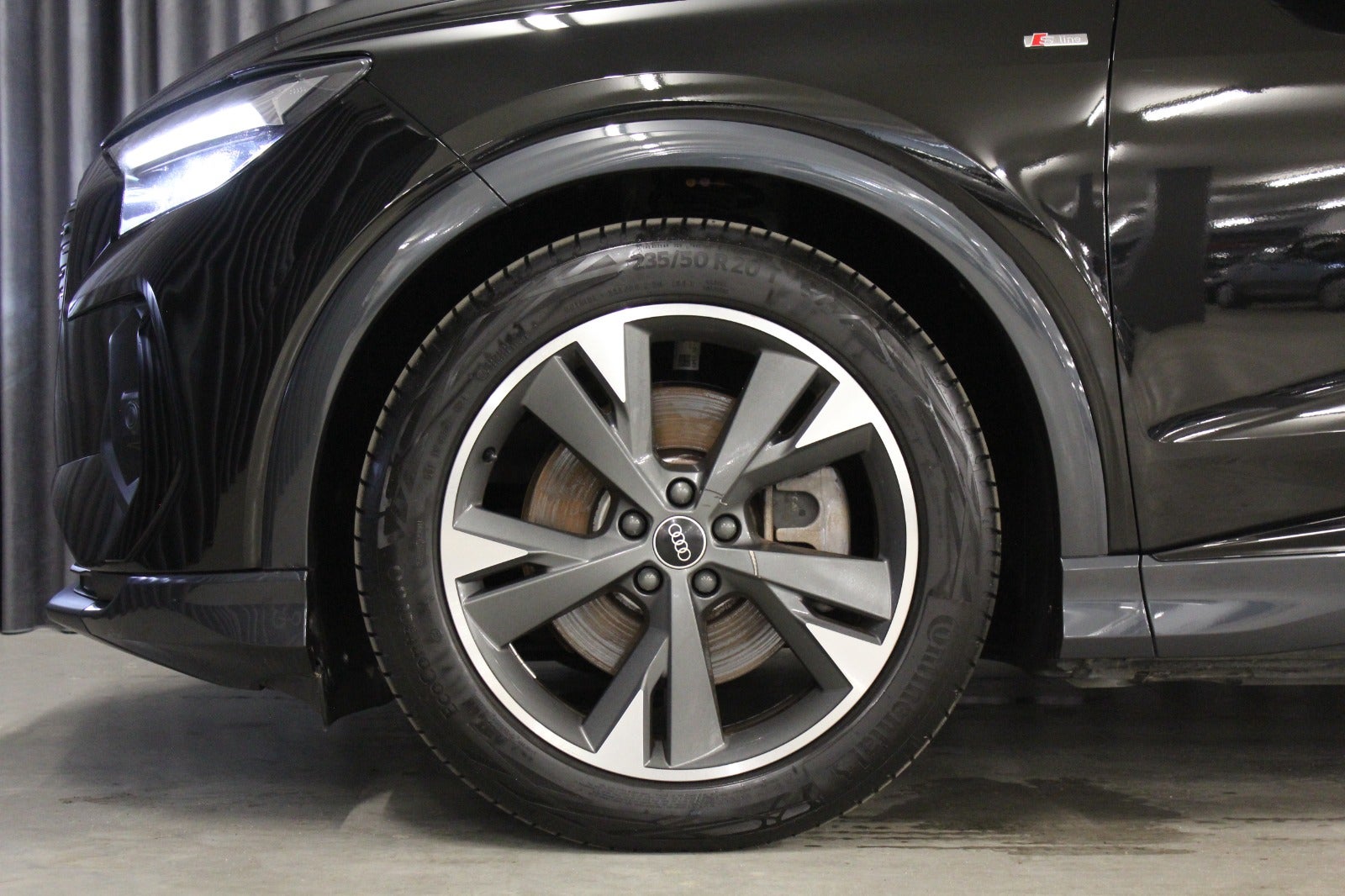 Audi Q4 e-tron S-line