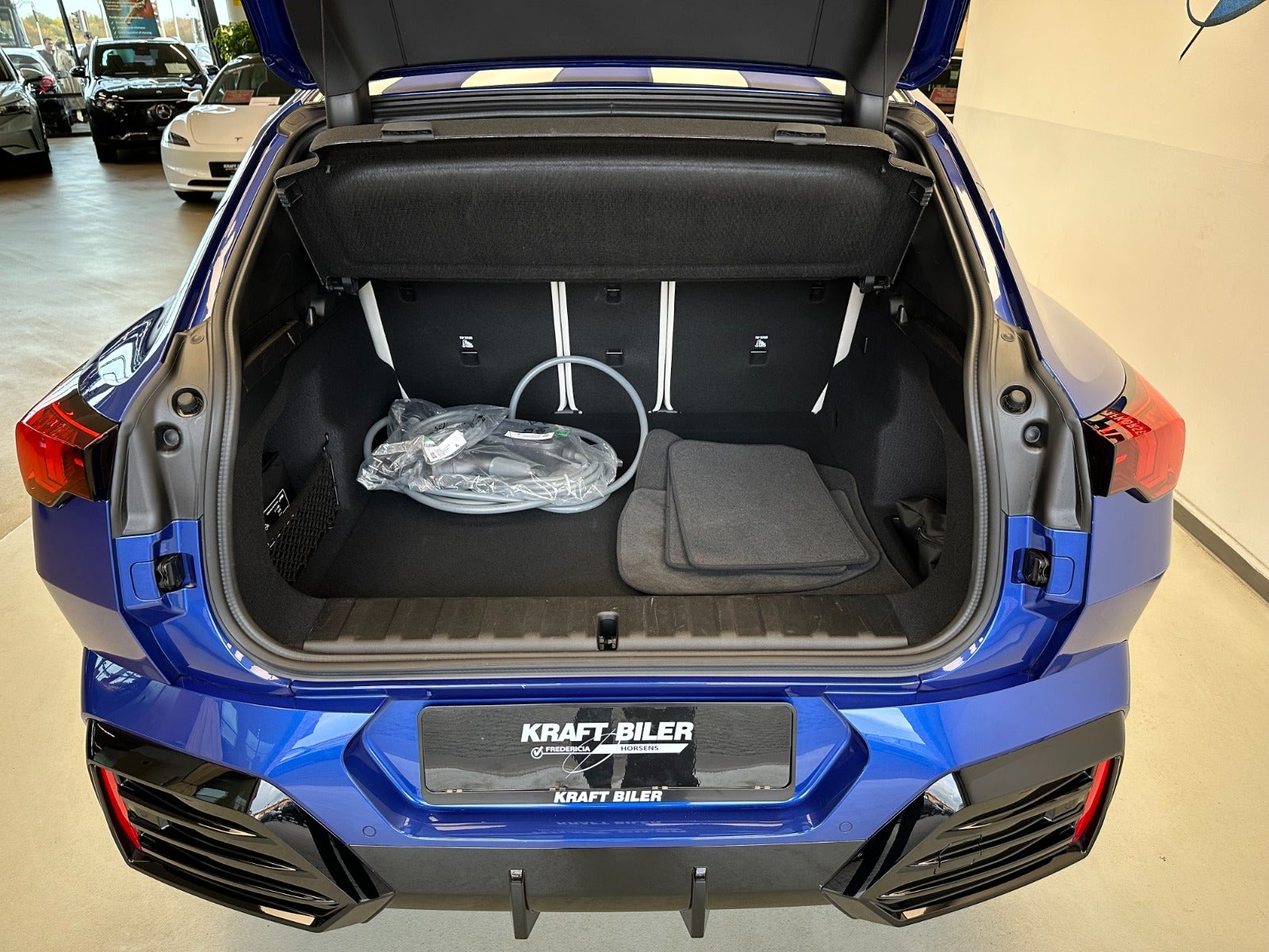 Billede af BMW iX2  eDrive20 M-Sport