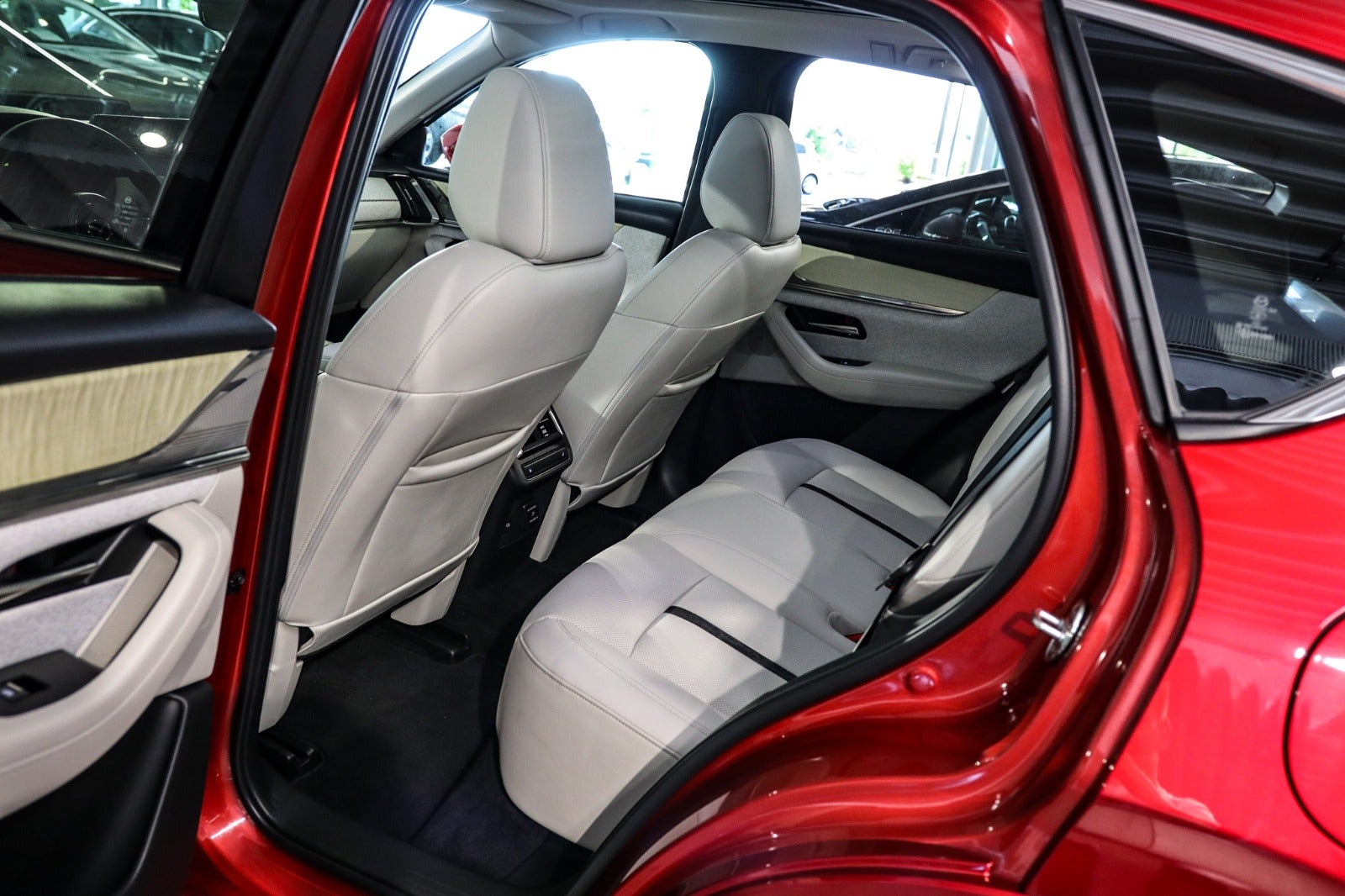 Billede af Mazda CX-60 2,5 PHEV Takumi Comfort aut. AWD