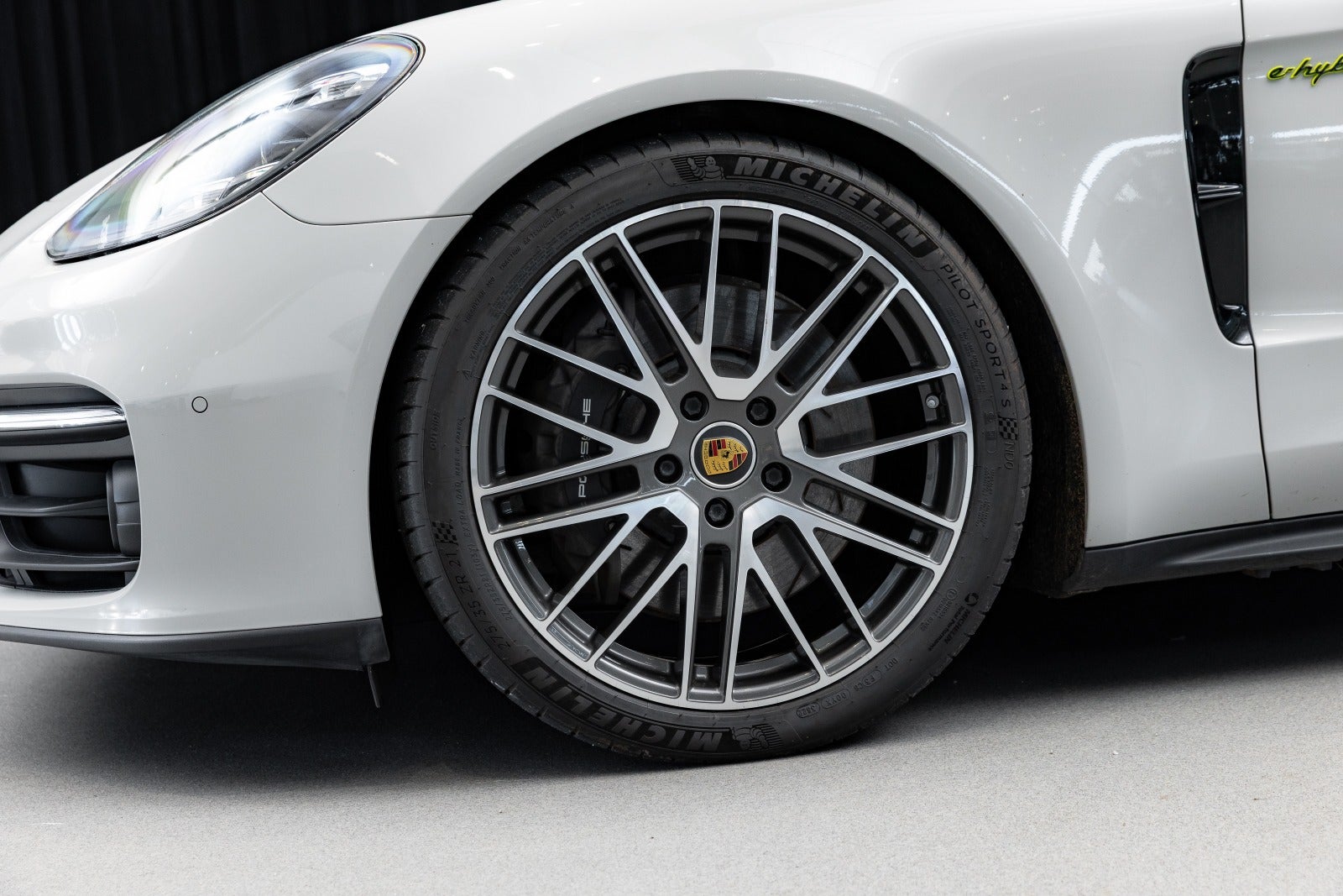 Gallery image 4 of 18