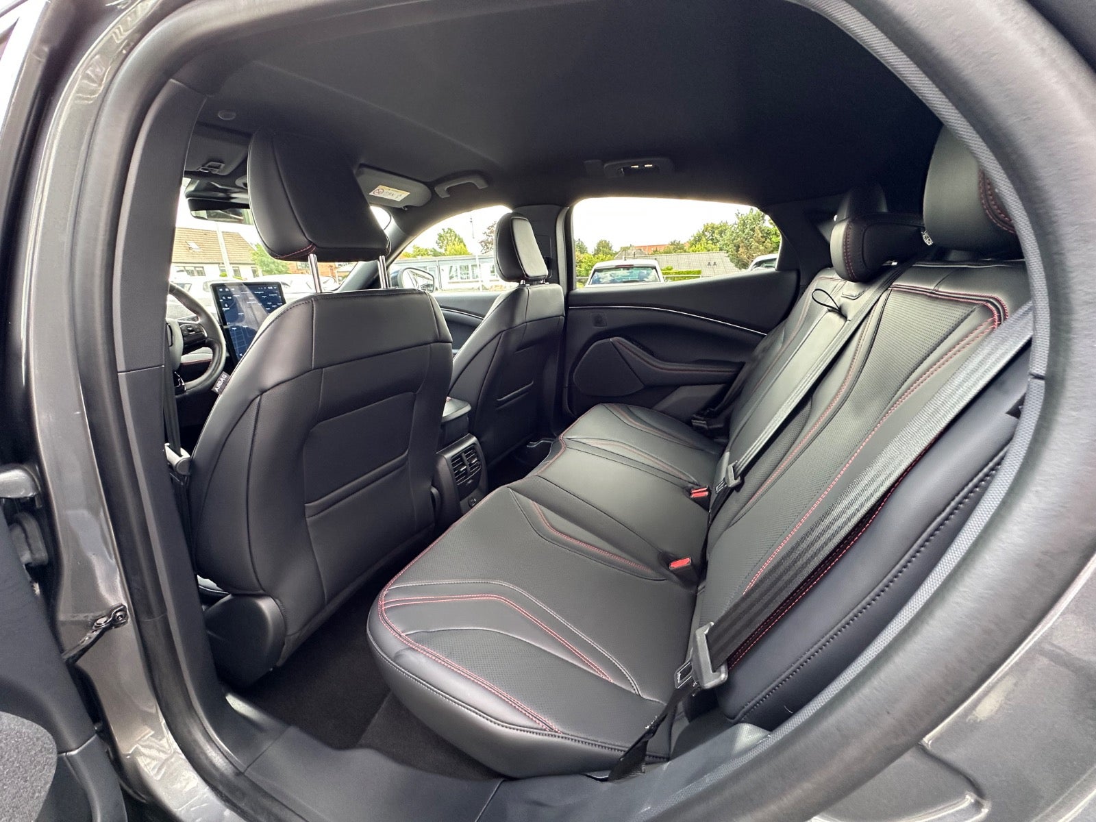 Billede af Ford Mustang Mach-E 98 Premium Extended Range