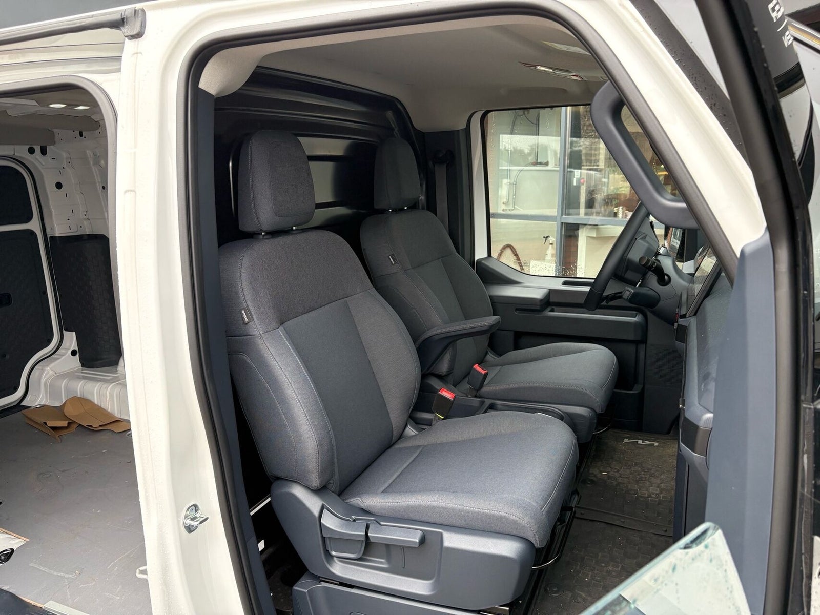 Kia PV5 Cargo L2H1 Long Range Work Pro