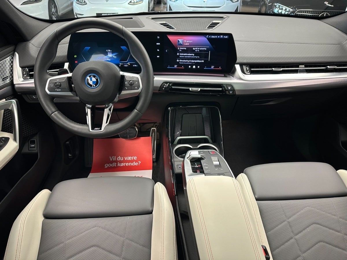 Billede af BMW iX2  eDrive20 M-Sport