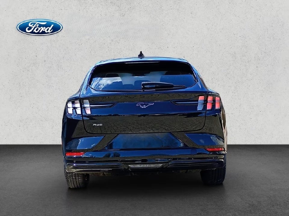 Ford Mustang Mach-E 70,0 Premium Standard Range AWD 2022