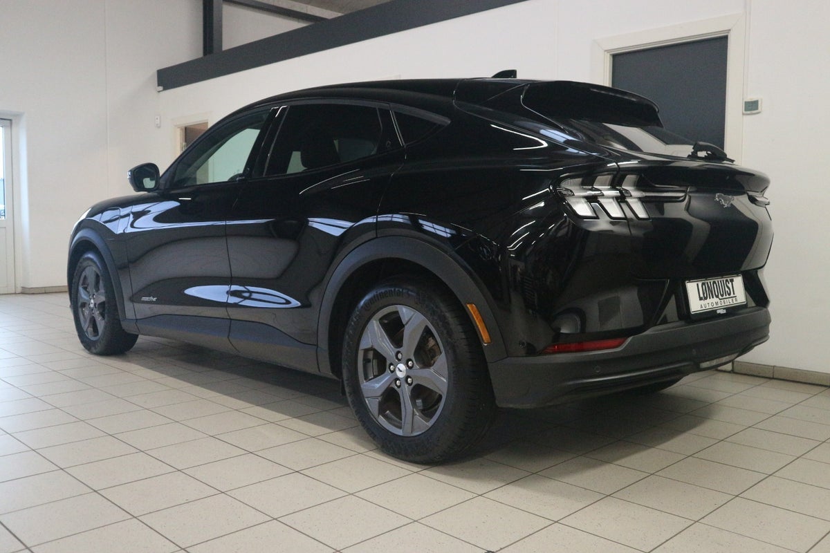 Ford Mustang Mach-E Standard Range