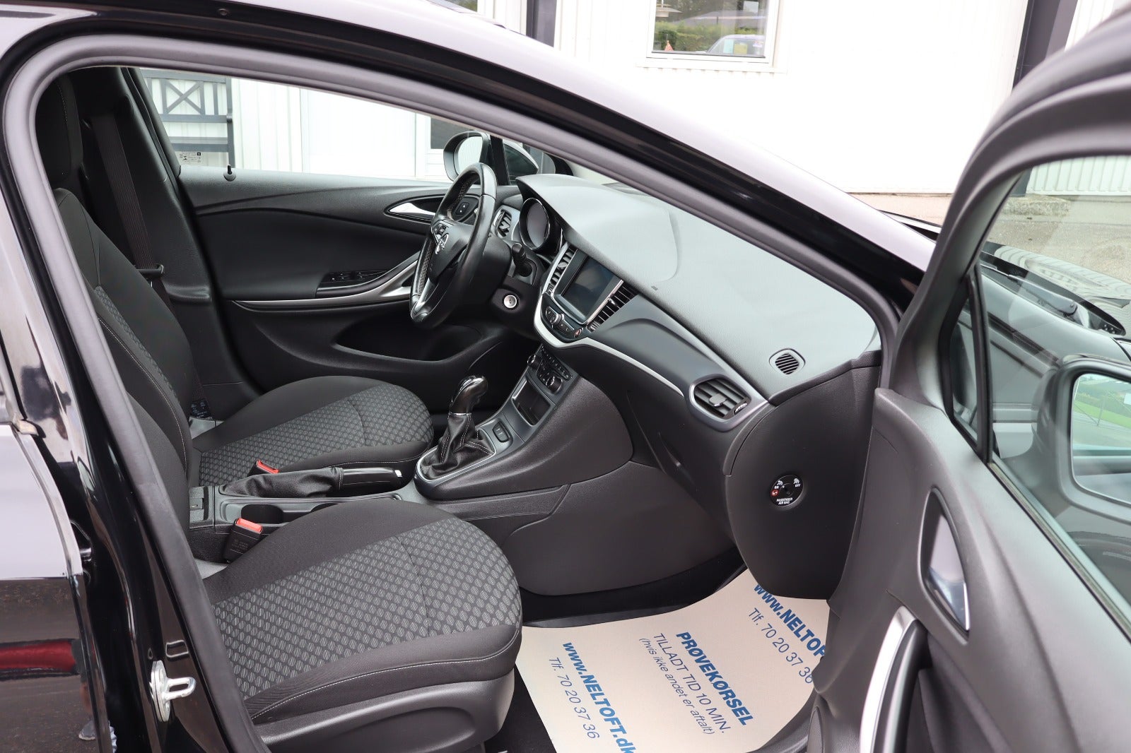Billede af Opel Astra 1,2 T 110 Elegance Sports Tourer
