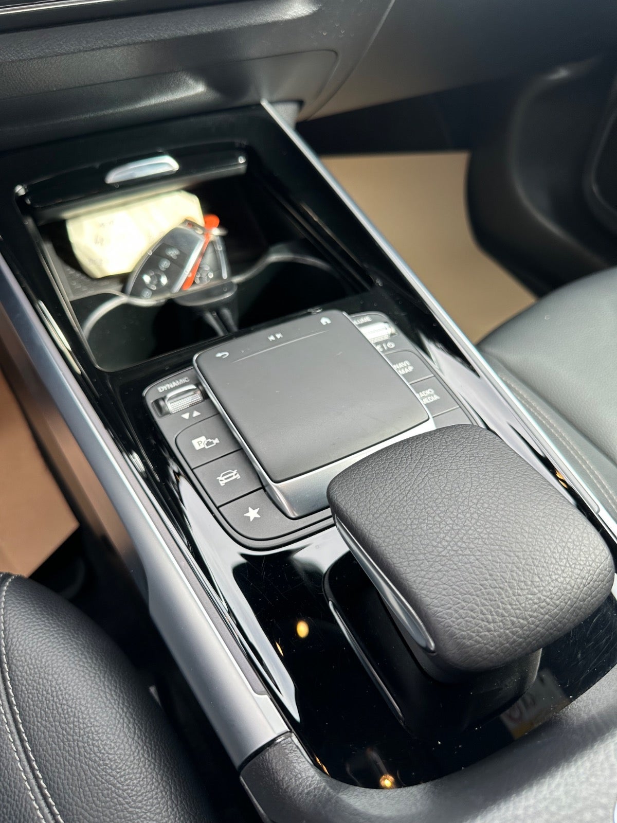Billede af Mercedes EQB350  4Matic 7prs