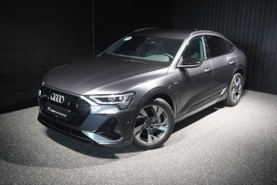 Audi e-tron 55 S-line Sportback quattro El 4x4 4x4 aut. Automatgear modelår 2022 km 22000 Koksmetal 