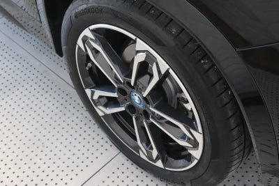 BMW iX1 xDrive30 Fully Charged