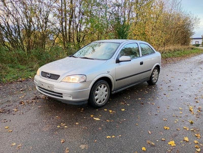 Opel Astra 1,6 Club Benzin modelår 1998 km 340000 ABS airbag, Opel Astra 2 dørs, 1,6 Benzin, starter