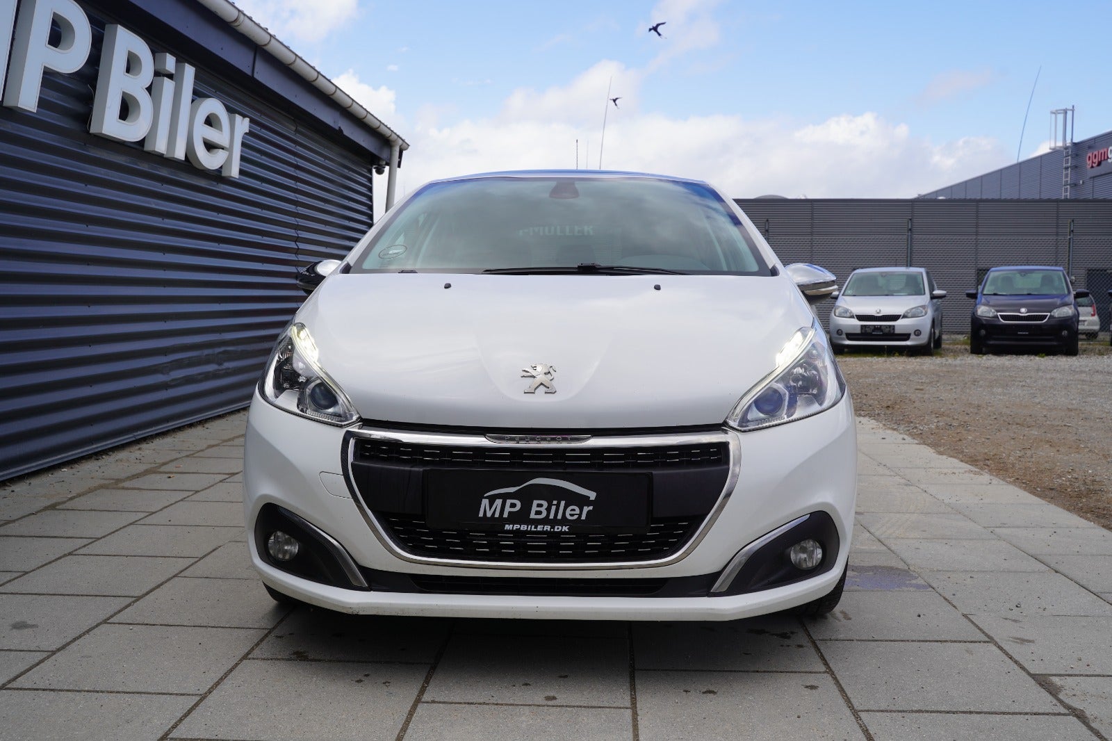 Billede af Peugeot 208 1,6 BlueHDi 100 Allure Sky