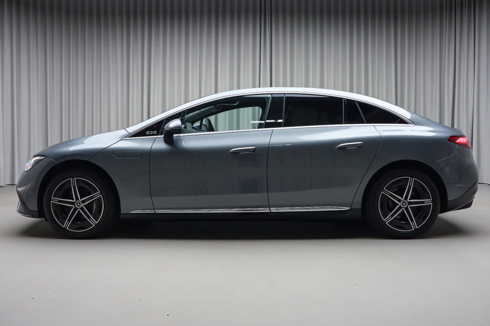 Mercedes-Benz EQE 350+ (6/8)
