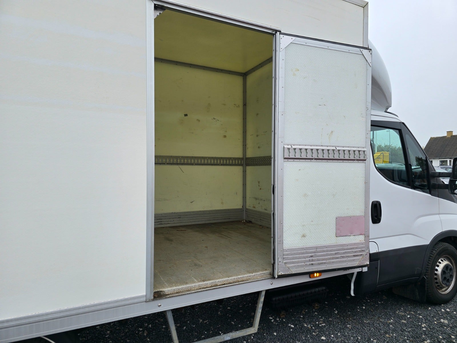 Billede af Iveco Daily 3,0 35S18 Alukasse m/lift AG8