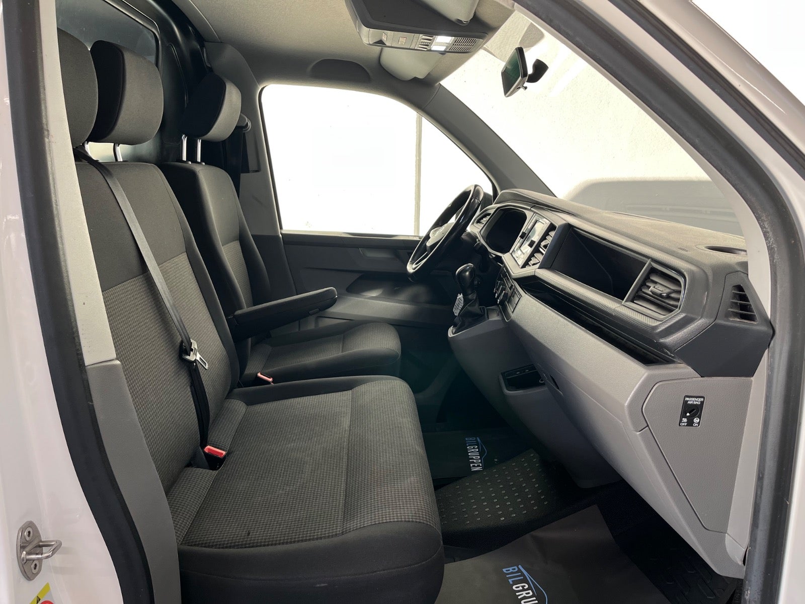 Billede af VW Transporter 2,0 TDi 150 Kassevogn DSG 4Motion kort