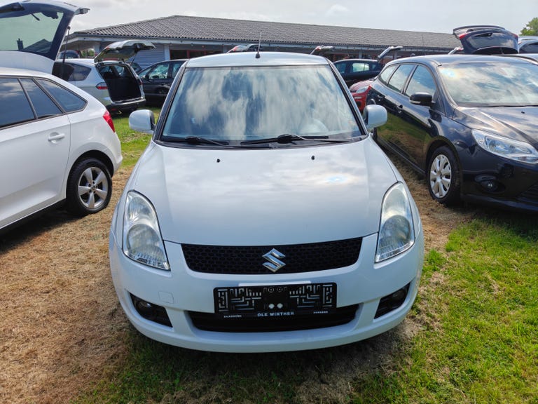 Suzuki Swift GLX