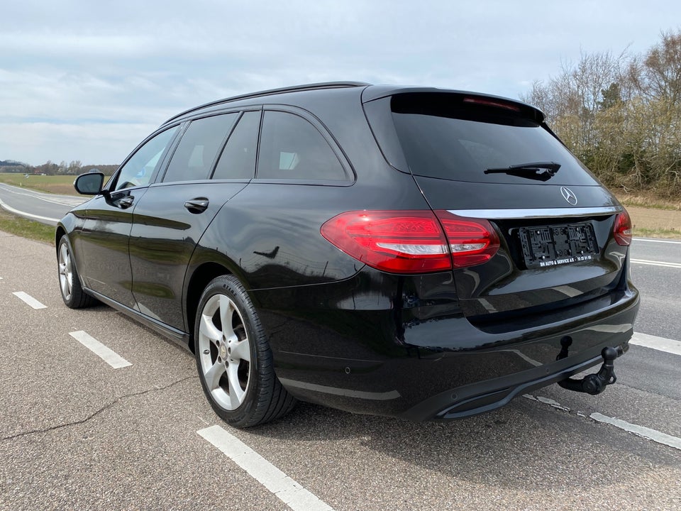Mercedes C220 d, Billede 3