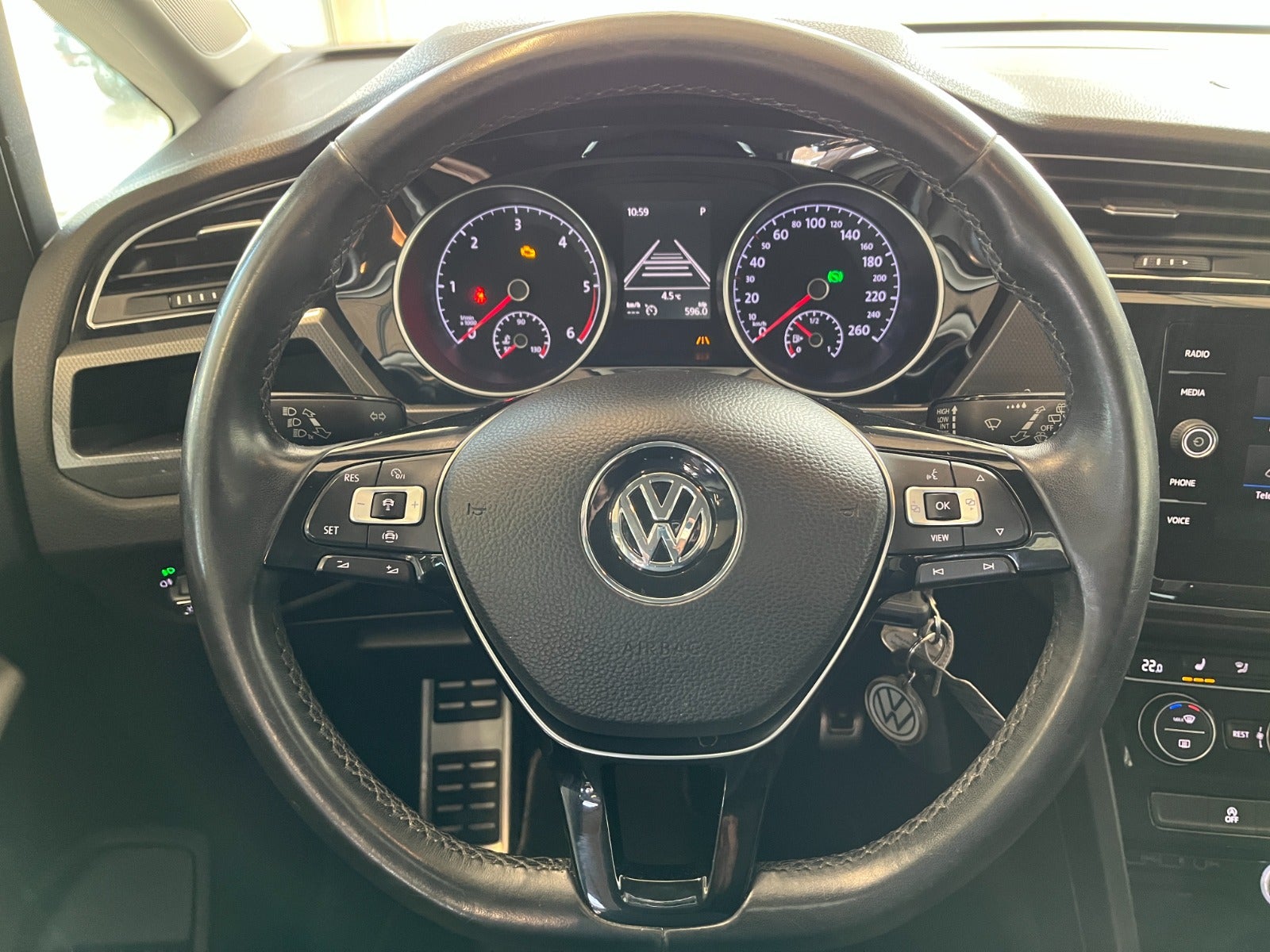 Billede af VW Touran 1,6 TDi 115 IQ.Drive DSG 7prs