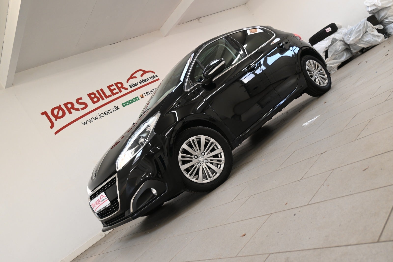 Peugeot 208 BlueHDi 100 Infinity Sky