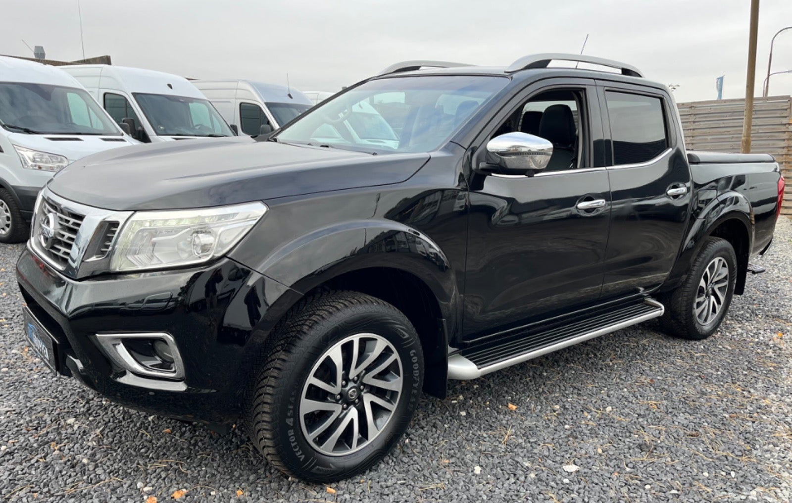 Nissan Navara 2,3 dCi 190 Db.Kab Tekna aut.