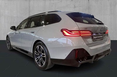 BMW i5 eDrive40 Touring M-Sport - 2