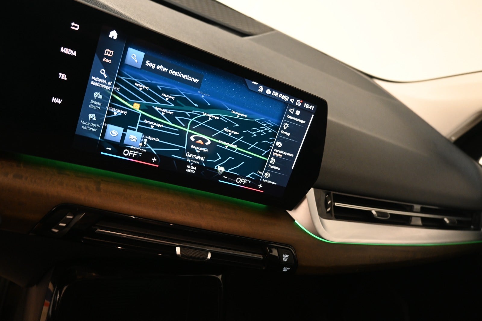 BMW 225e Active Tourer Luxury Line xDrive aut.