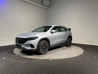 Mercedes EQA300  Progressive 4Matic 5d