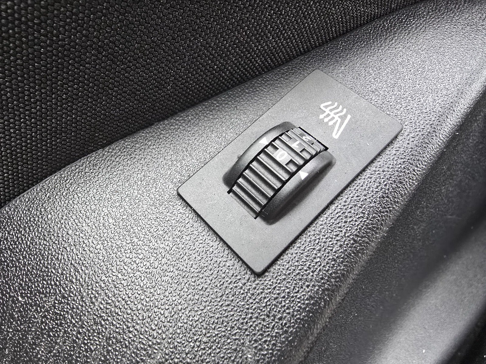 Billede af Peugeot 2008 1,2 e-THP 110 Allure Sky