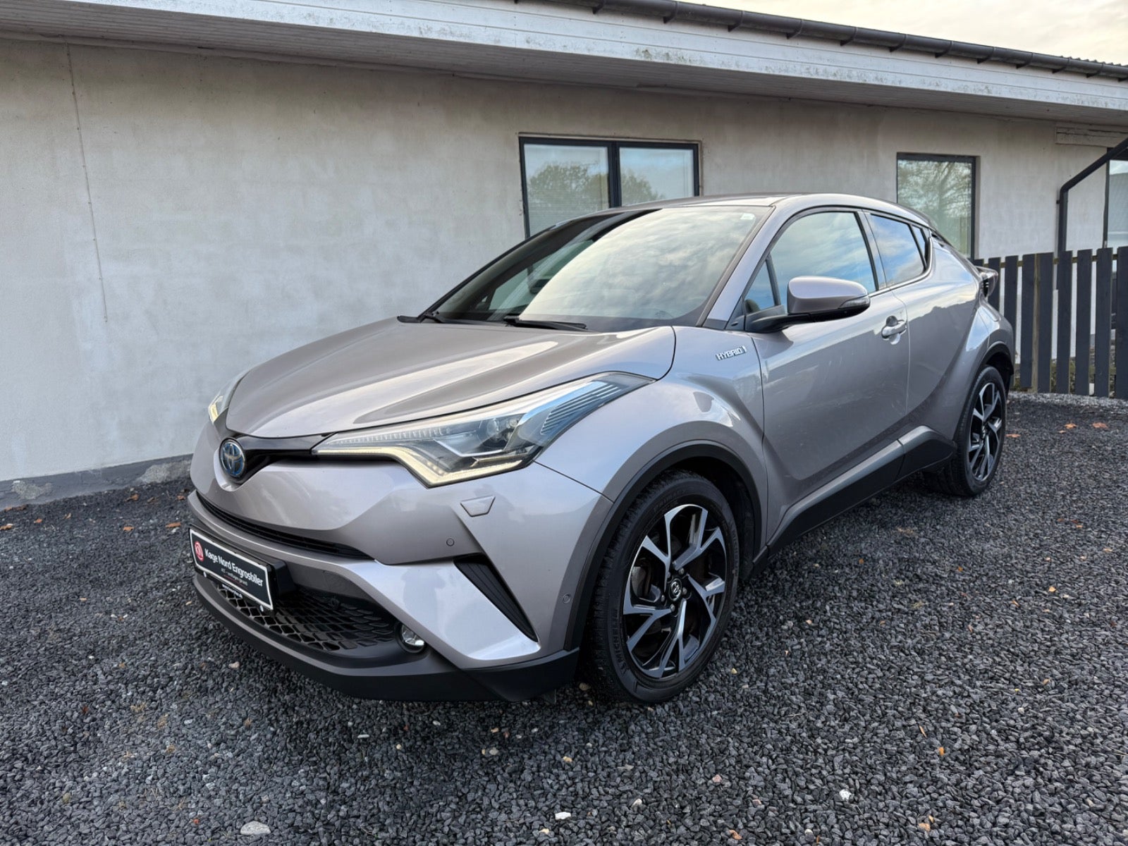 Toyota C-HR Hybrid Premium Selected CVT