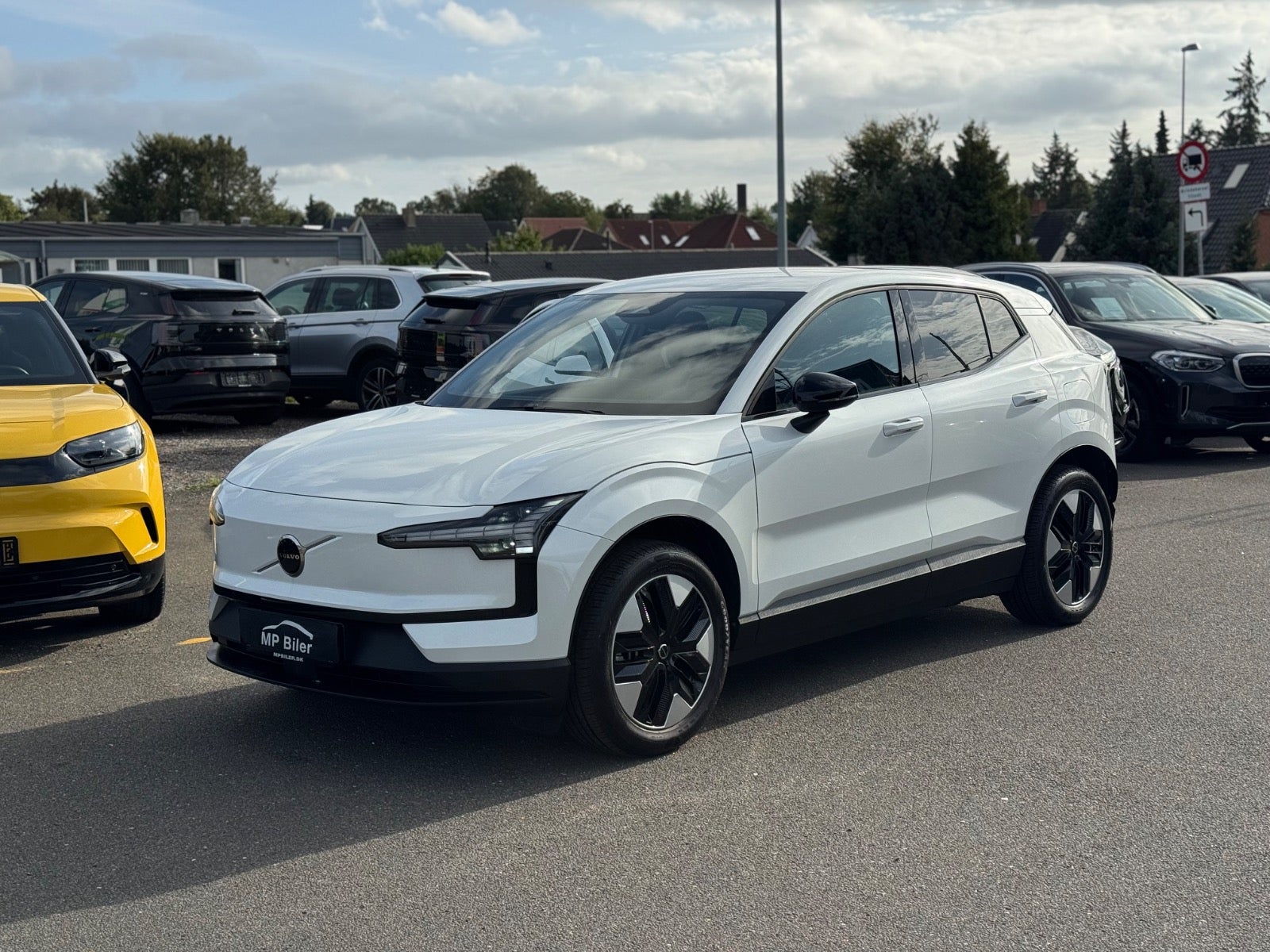 Billede af Volvo EX30  Standard Range Core