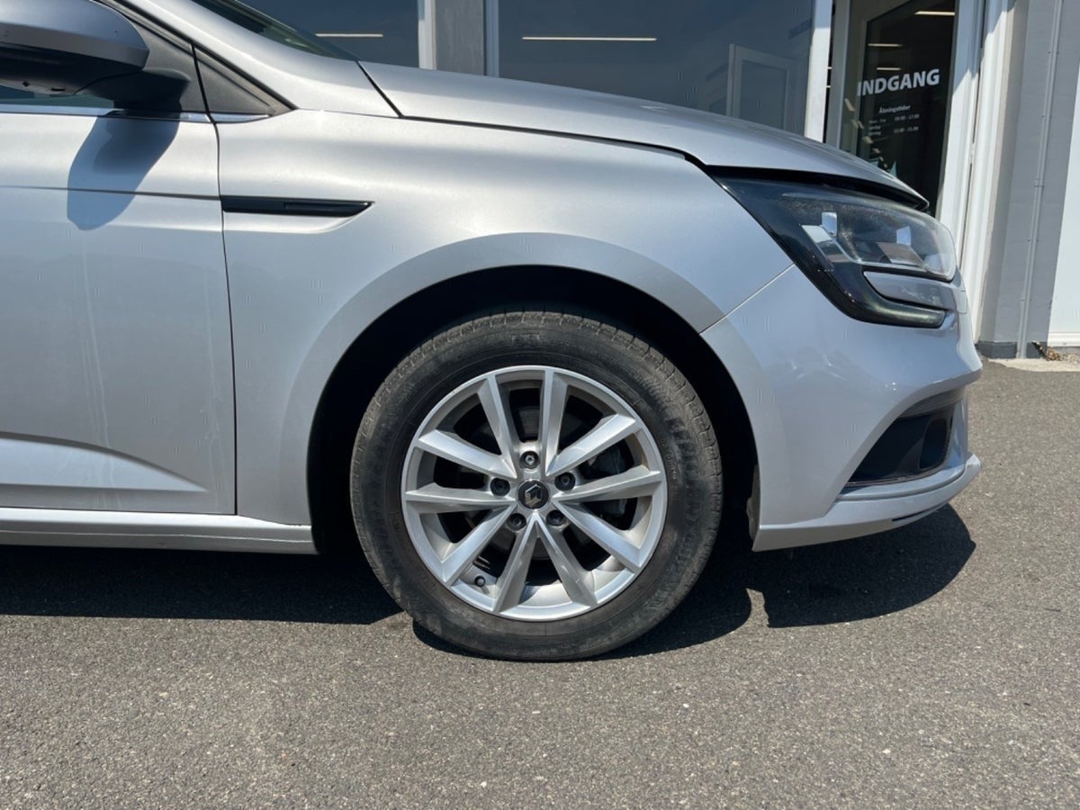 Billede af Renault Megane IV 1,2 TCe 130 Zen Sport Tourer EDC