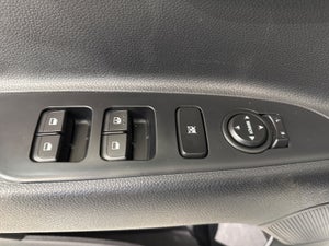 Kia Stonic T-GDi Advance Intro
