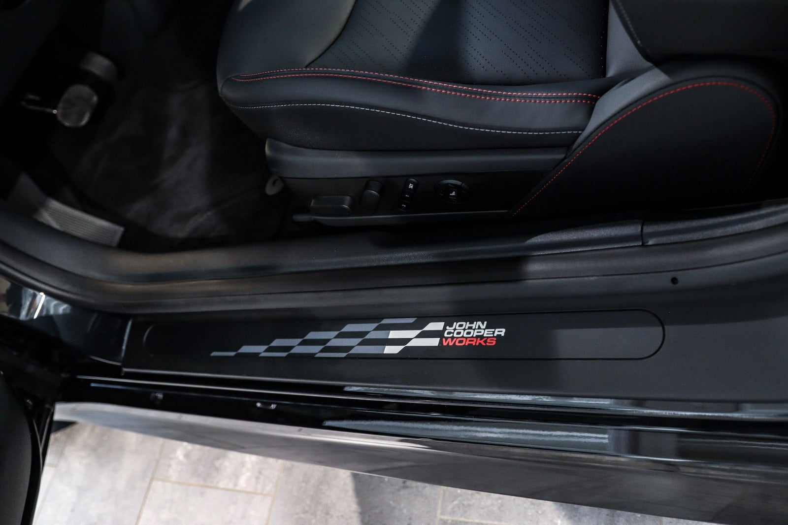 Billede af MINI Cooper SE  JCW Trim XL