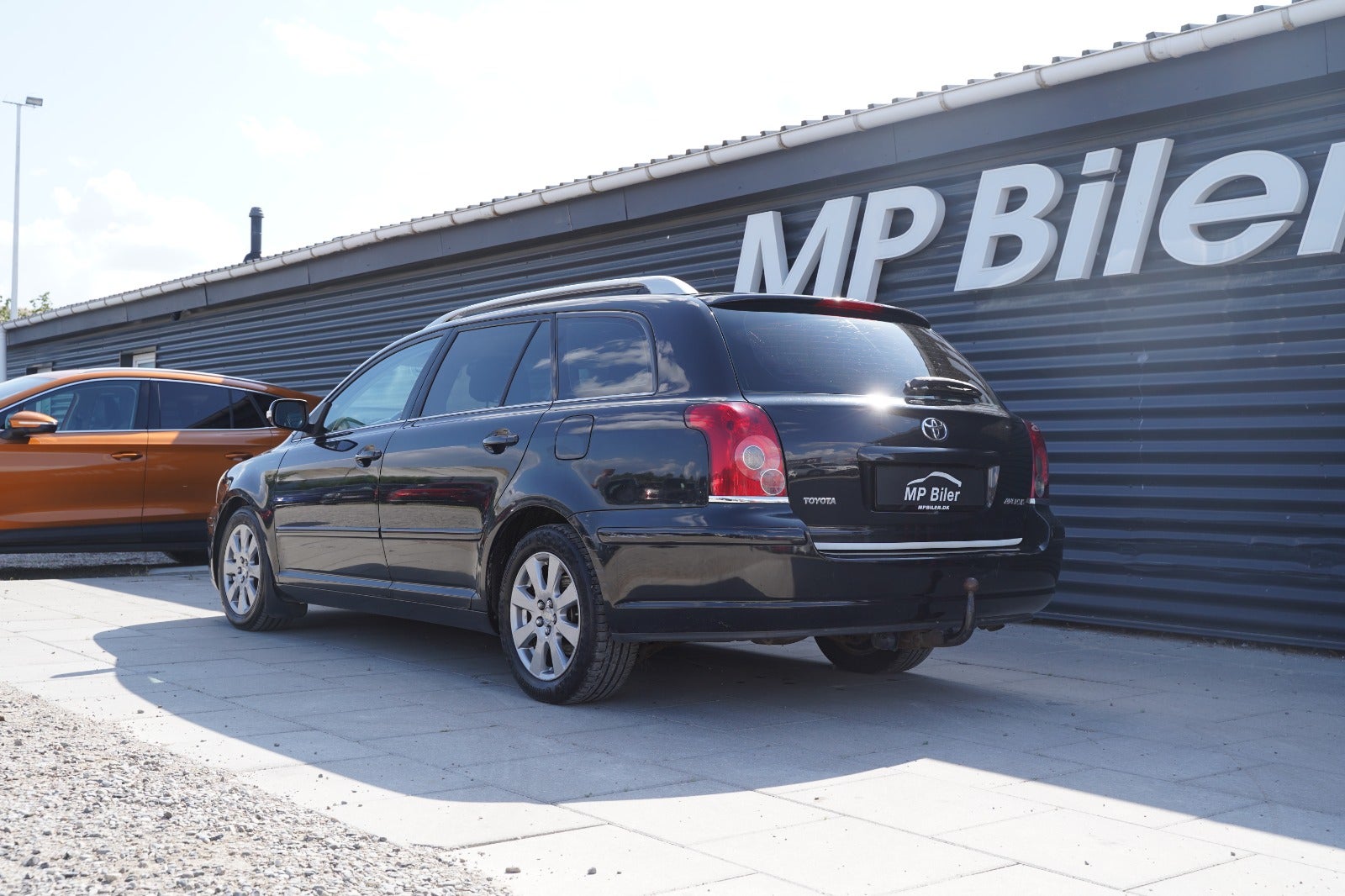 Billede af Toyota Avensis 1,8 VVT-i Sol stc.